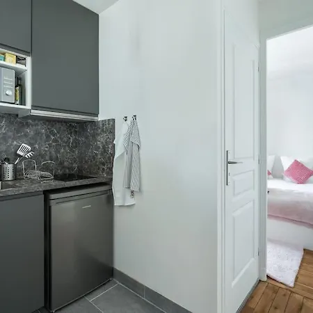Charmant 2 Pieces Levallois